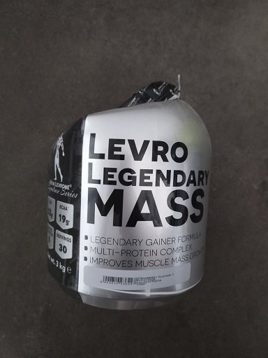DAMAGED GAINER Kevin Levrone Legendary Mass 3kg Strawberry -> DECKEL STARK EINGEDRÜCKT